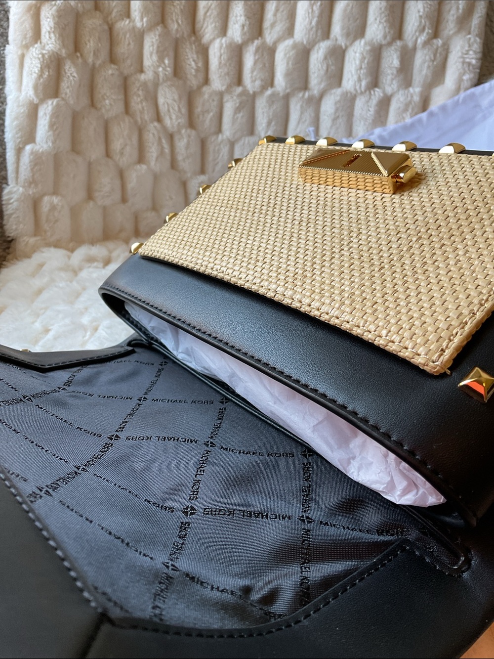 Michael Kors Black and Tan Chain-Detail Shoulder Bag - Picture 6 of 8